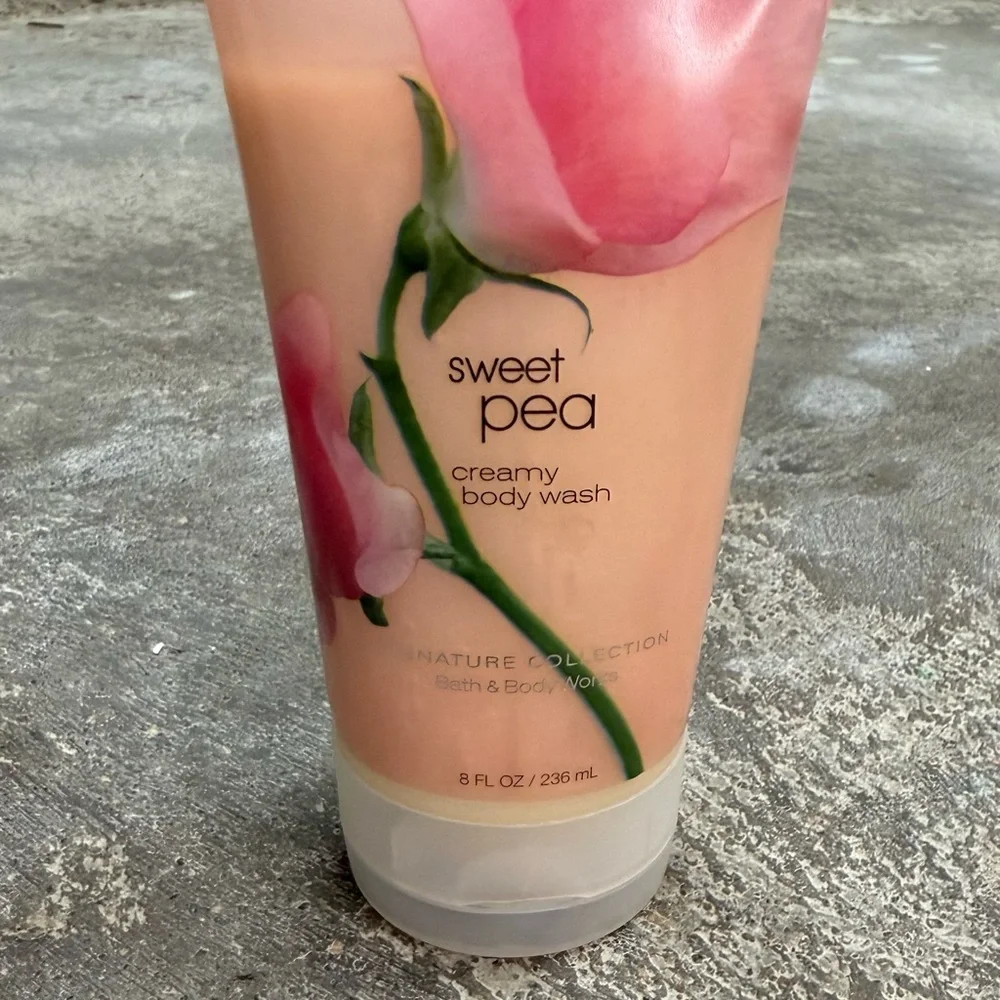 Bath & Body Works Sweet Pea Creamy Body Wash 8 oz – Discontinued Classic